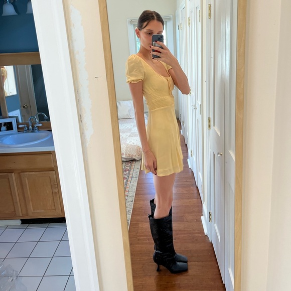 Reformation yellow mini dress, 2 - Picture 3 of 10